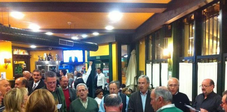 Cancios y coriquinos en la calle Gascona