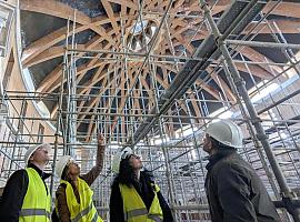 Las obras de la iglesia de la Universidad Laboral incluirán la reparación de dos cruces: la de la Victoria y la del remate de linterna