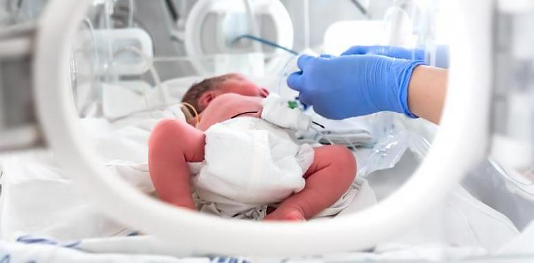 340 bebés nacen prematuros cada año en Asturias de media y la mayoría alcanza la edad adulta sin secuelas