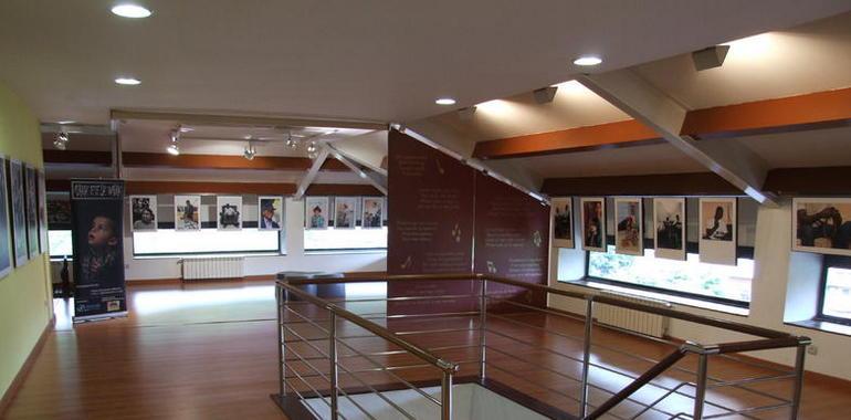 Heri Gutiérrez García remata les conferencies de De Castilletes y Carbón na Casa los Alberti de Ciañu
