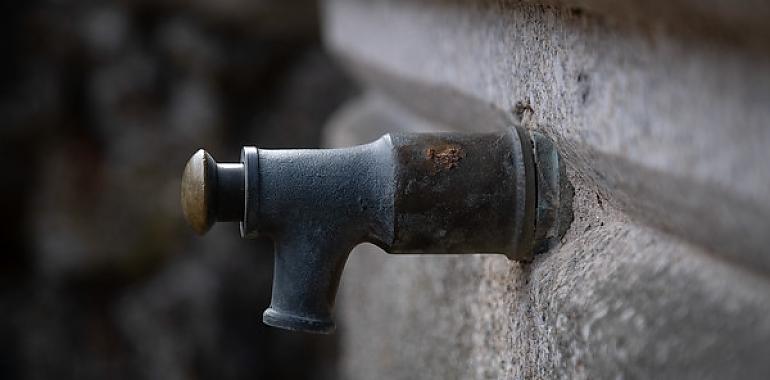 Distintas organizaciones denuncian la ineficaz gestión del agua en Cataluña ante la crisis de sequía