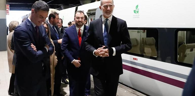 Cercanías y Corredor Atlántico fueron las reivindicaciones de Barbón en el día de la inauguración de la Variante de Pajares