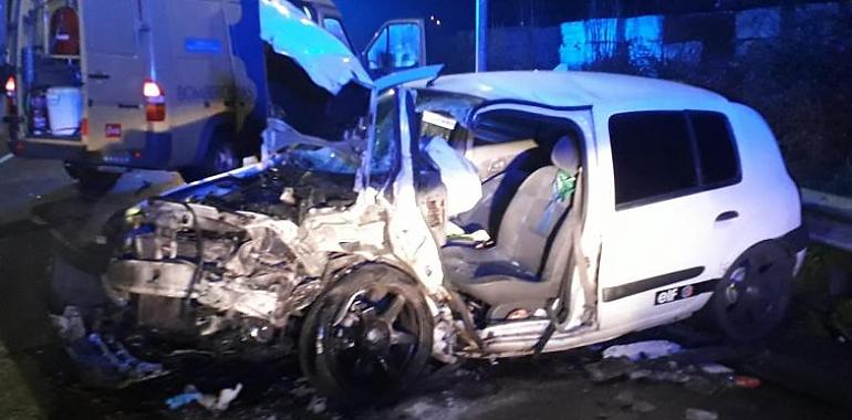 Una persona herida en accidente de tráfico anoche en Nava