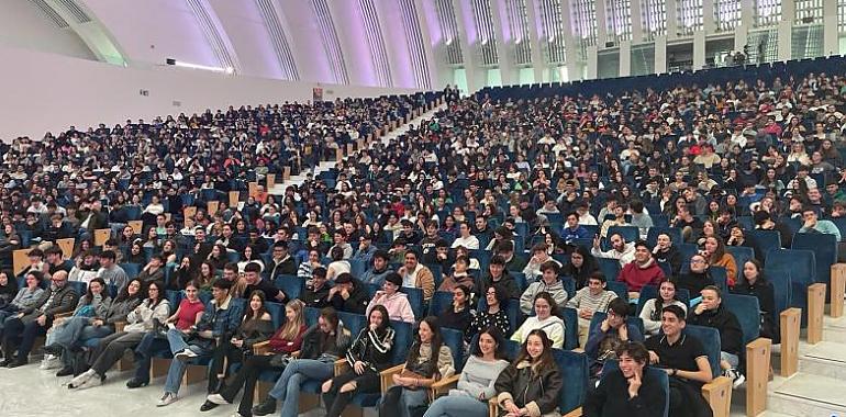 Lydia Espina resalta la esencial necesidad de orientación para estudiantes ante el desafío de la educación superior