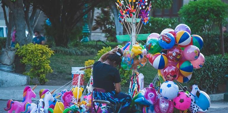 Abierto el plazo para vendedores ambulantes de globos en Oviedo