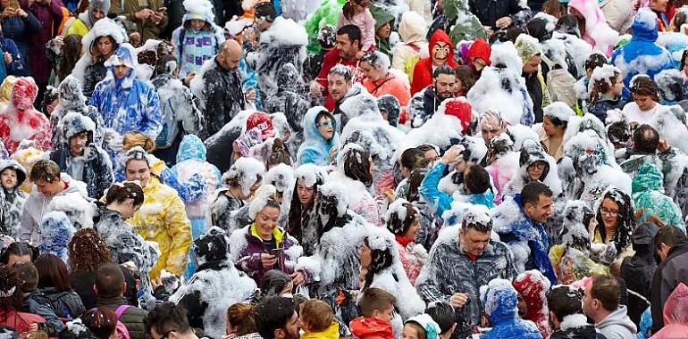 Avilés avanza hacia el Gran Desfile multitudinario de mañana y el Entierro de la Sardina el miércoles