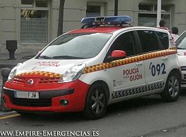 Agentes de la Policía Local de Gijón frustran un robo con intimidación y detienen a dos individuos