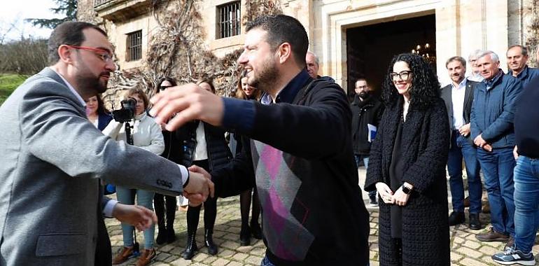 El presidente inaugura en Bimenes el Conceyu de la Rede de Normalización Llingüística: Un paso adelante en la defensa del asturiano y el eonaviegu