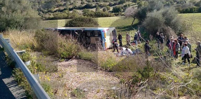 Trece heridos, uno muy grave, en un accidente de autobús del Imserso en Mallorca