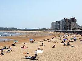 Salinas abre las puertas a la inclusión: Playa pionera en el norte con aseos adaptados para personas ostomizadas