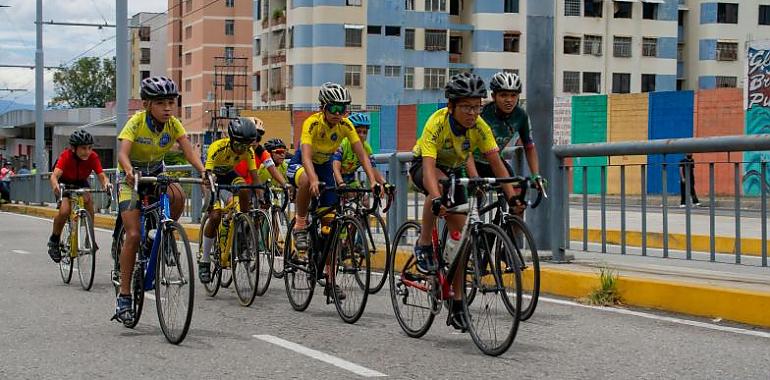 Avilés se prepara para coronar a los nuevos reyes del ciclismo: Cerca de 1.000 jóvenes promesas se batirán en duelo por el título nacional