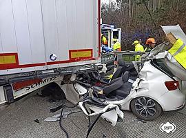 Choque en la A-66 deja un herido grave y otro leve: rescate dramático de conductor atrapado