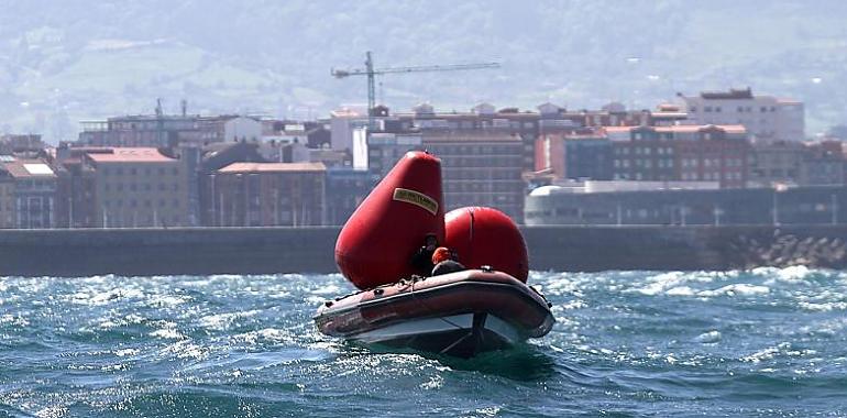 El temporal de viento obligó a cancelar pruebas del Trofeo de Primavera en Gijón