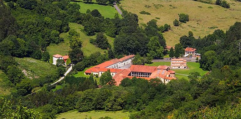 Valdediós recupera su esplendor: Aprobada la restauración de las cubiertas de la hospedería