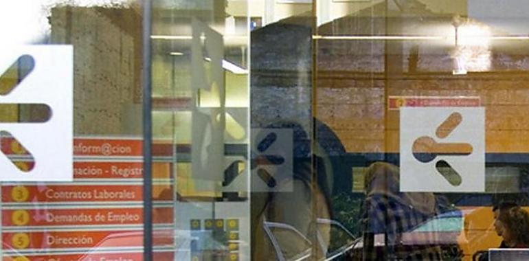 Asturias supera las 400.000 personas ocupadas y lidera la bajada del paro en España