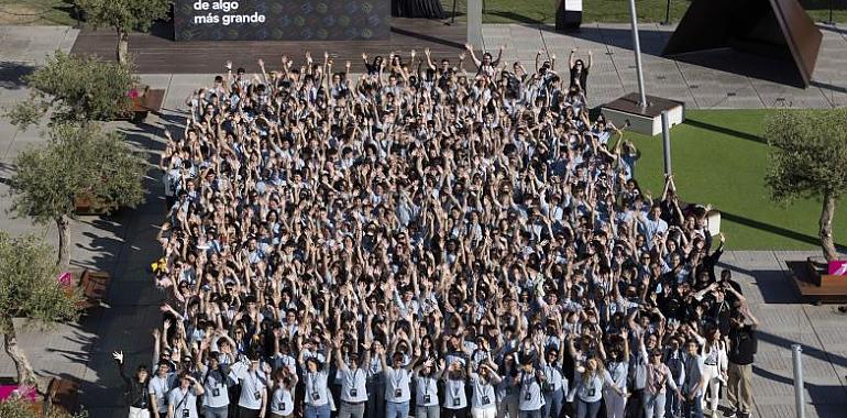 Jóvenes asturianos brillan en Barcelona con sus proyectos innovadores en el campus The Challenge de EduCaixa