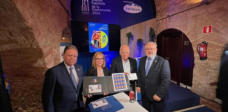 Correos presenta el sello conmemorativo de Oviedo como Capital Española de la Gastronomía 2024