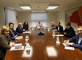 Barbón llama a la valentía para oficializar el Asturiano y el Eonaviego
