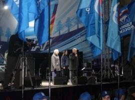 Primer mitin de Rusia Unida para agradecer los votos recibidos
