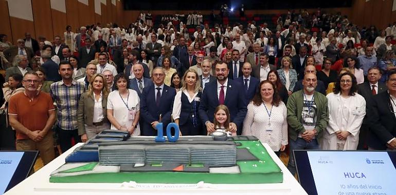 Elogios a la excelencia y compromiso del HUCA en su 10º aniversario