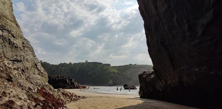 Nueve de cada diez playas asturianas reciben la máxima calificación sanitaria para el baño al inicio del verano