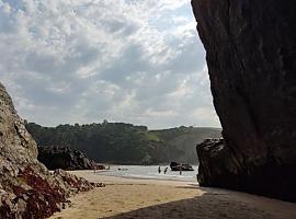 Nueve de cada diez playas asturianas reciben la máxima calificación sanitaria para el baño al inicio del verano