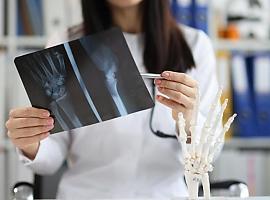 El Hospital de Jarrio destaca en traumatología y opera a pacientes de otras áreas sanitarias