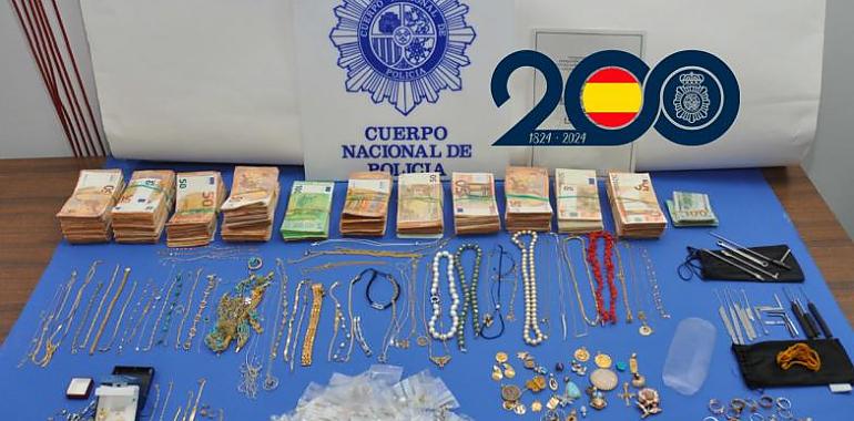 La Policía Nacional desmantela en Oviedo un grupo especializado en robos en domicilios