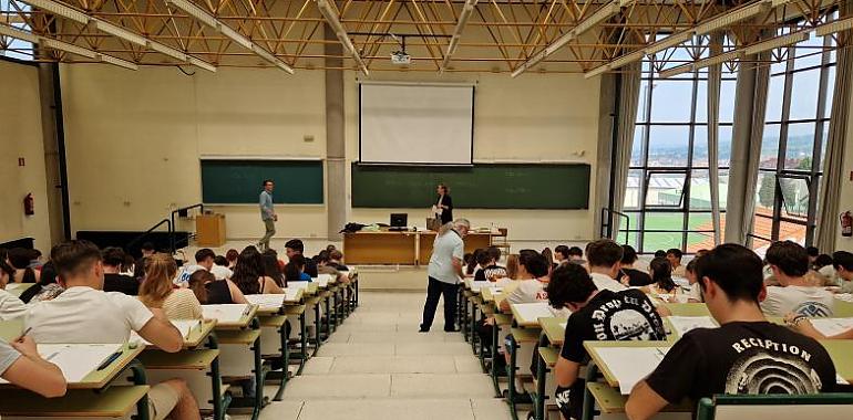 1.200 estudiantes se preparan para la convocatoria extraordinaria de la EBAU en Asturias