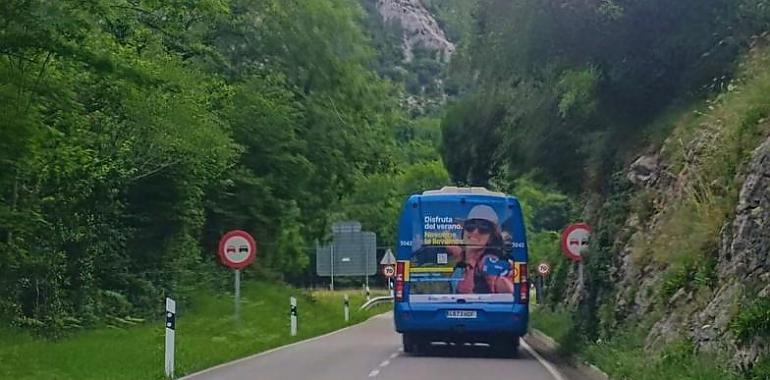 Asturias impulsa la movilidad verde: lanzaderas gratuitas seguirán conectando playas y reservas naturales hasta octubre