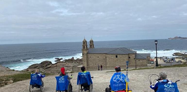 Correos impulsa la inclusión con DisCamino: Cerca de 500 personas con diversidad funcional han vivido la experiencia del Camino de Santiago