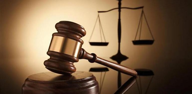 Una mujer acepta dos años y medio de cárcel por agredir con una mancuerna a su expareja en Avilés