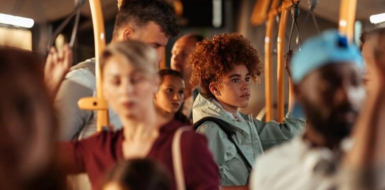 El número de usuarios del transporte público aumenta un 17,2% en el primer cuatrimestre gracias al impulso de la tarjeta CONECTA