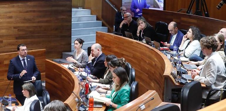 Barbón garantiza jornada reducida en junio y septiembre y promete comedor escolar: “La educación pública no se toca”