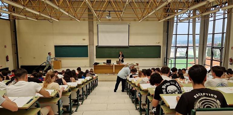 Nervios, sueños y futuro: más de 5.000 estudiantes asturianos se enfrentan a la PAU la próxima semana
