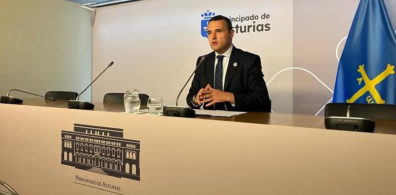 El Gobierno asturiano ensalza la labor de Lydia Espina y retoma el diálogo con los sindicatos para blindar la escuela pública