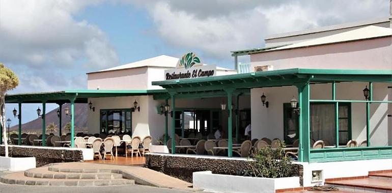 Escápate este agosto a Tenerife con una oferta irresistible: sol, playas volcánicas y cuatro noches de desconexión total