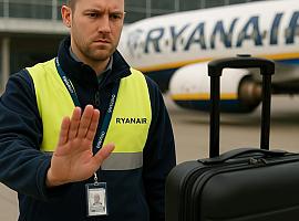 Una asturiana no pudo despedirse de su familiar moribundo porque Ryanair le exigió pagar por su equipaje de mano