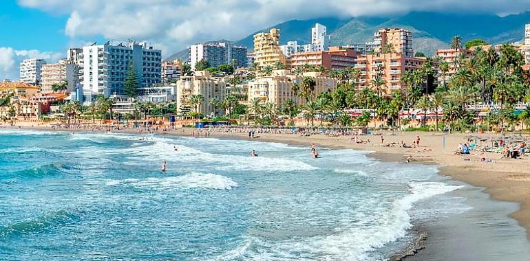 Benalmádena, cuatro noches de verano frente al mar desde solo 220 €: así es la escapada perfecta en Vivemar