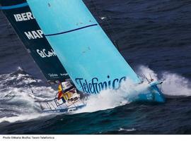 El Team Telefónica marca a la flota de la Volvo Ocean Race