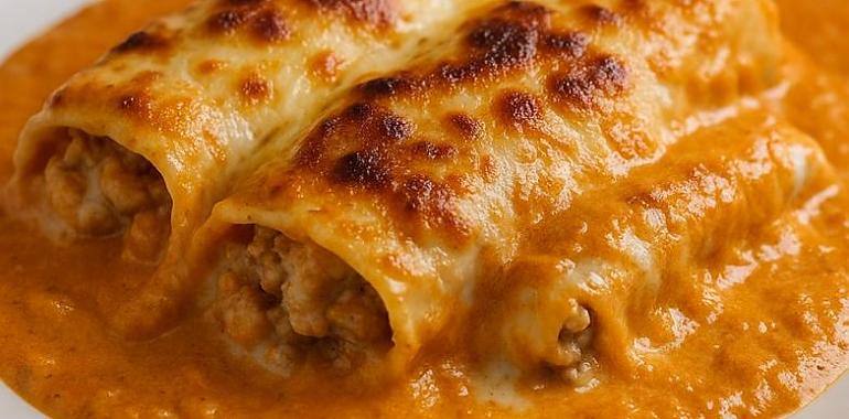 Recetas de una abuela asturiana: Canelones de carne rustida con bechamel de Cabrales (esta receta ye pa quedar como un rei, o como una reina)