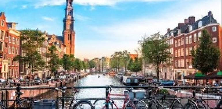 Escápate a Ámsterdam en agosto: vuelo y hotel desde Madrid por solo 370 €