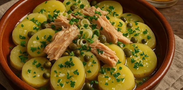 Recetas de una abuela asturiana: Ensalada templada de patatines con ventresca y vinagreta de sidra (una receta bien prestosa, ligera como una neblina en Luarca)