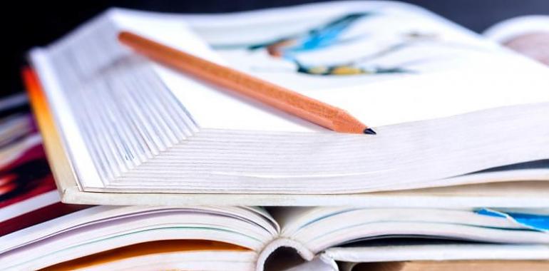 Educación garantiza ayudas para libros a todos los alumnos que las han solicitado y cumplen los requisitos: 23.363 beneficiarios y más de 2,5 millones en becas