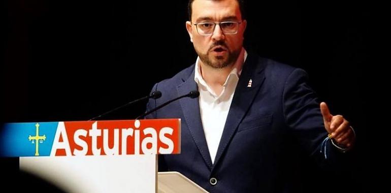 Adrián Barbón impulsa el PSOE y la ZALIA desde FIDMA: “Asturias, tierra de oportunidades”