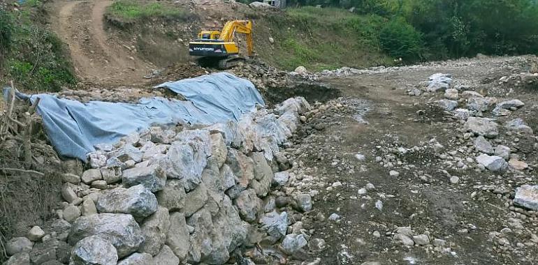 El Gobierno de Asturias blinda el saneamiento del Alto Aller con una escollera que pondrá fin a los vertidos al río