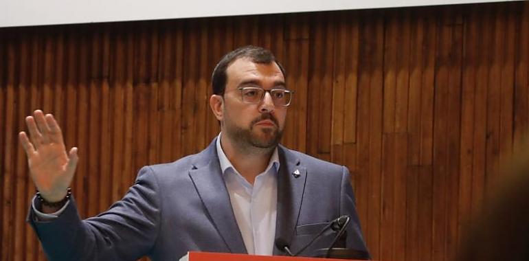 Barbón defiende las reformas sociales e industriales como antídoto frente al avance reaccionario en la apertura de los cursos de verano de UGT