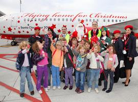 AENA Aeropuertos y airberlin dan la bienvenida al avión navideño