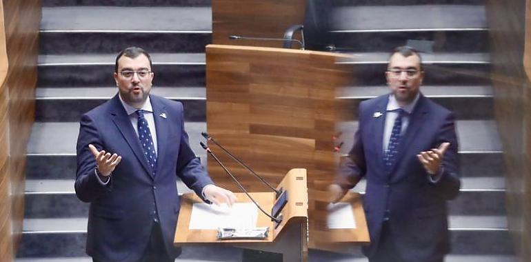 Barbón promete matrícula universitaria gratuita en todos los cursos y anuncia nuevas rebajas fiscales para las familias asturianas