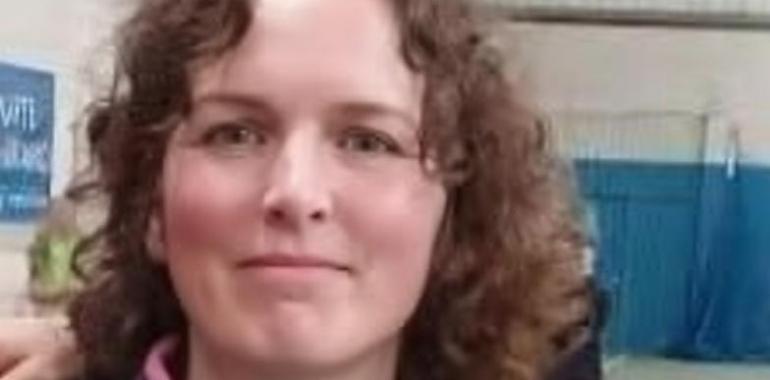 Lucía Pérez, profesora querida y referente vecinal en Granda, símbolo de entrega y cercanía